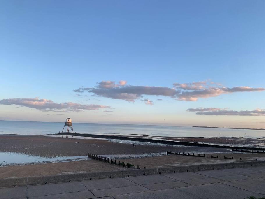 Gordon Villa - A Seaside Escape Harwich Εξωτερικό φωτογραφία
